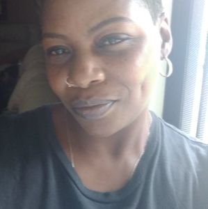 Meet your Posher, Cynthia